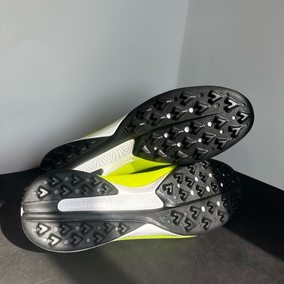 Adidas Soccer Cleat size 12 - Picture 2 of 2